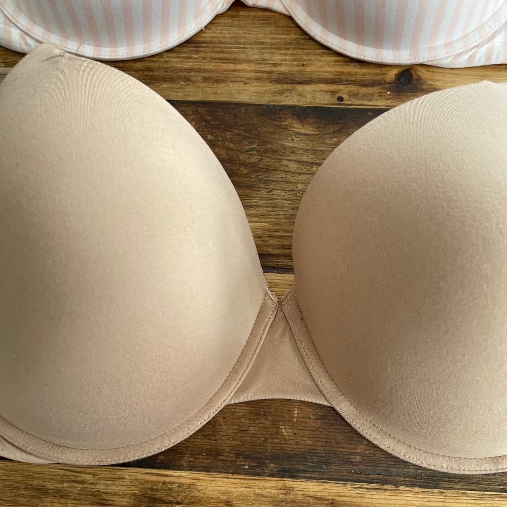 Pink Victoria Secret Nude Bra 40DDD